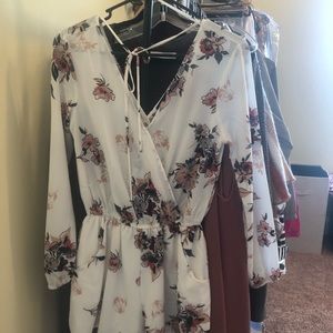 Women’s romper size small